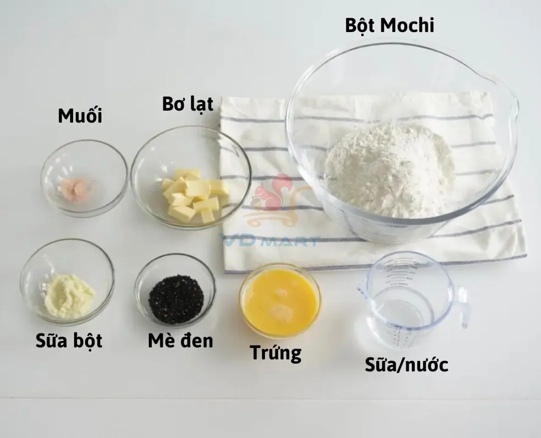 Nguyên liệu chính làm bánh mì mè đen Hàn Quốc - bột mì, mè đen, sữa và bơ