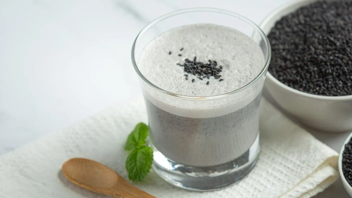 Bà bầu có nên uống sữa đậu nành mè đen