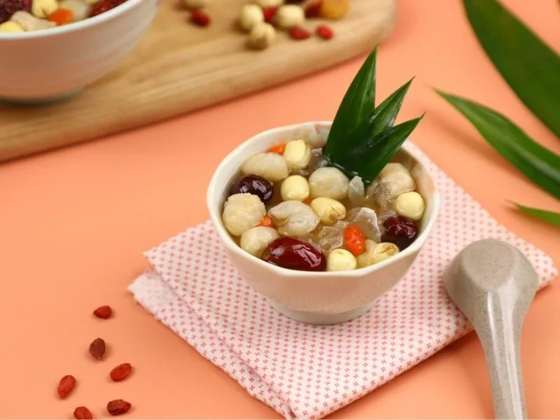 Chè hạt sen tươi nấu đúng cách cho vị ngọt dịu